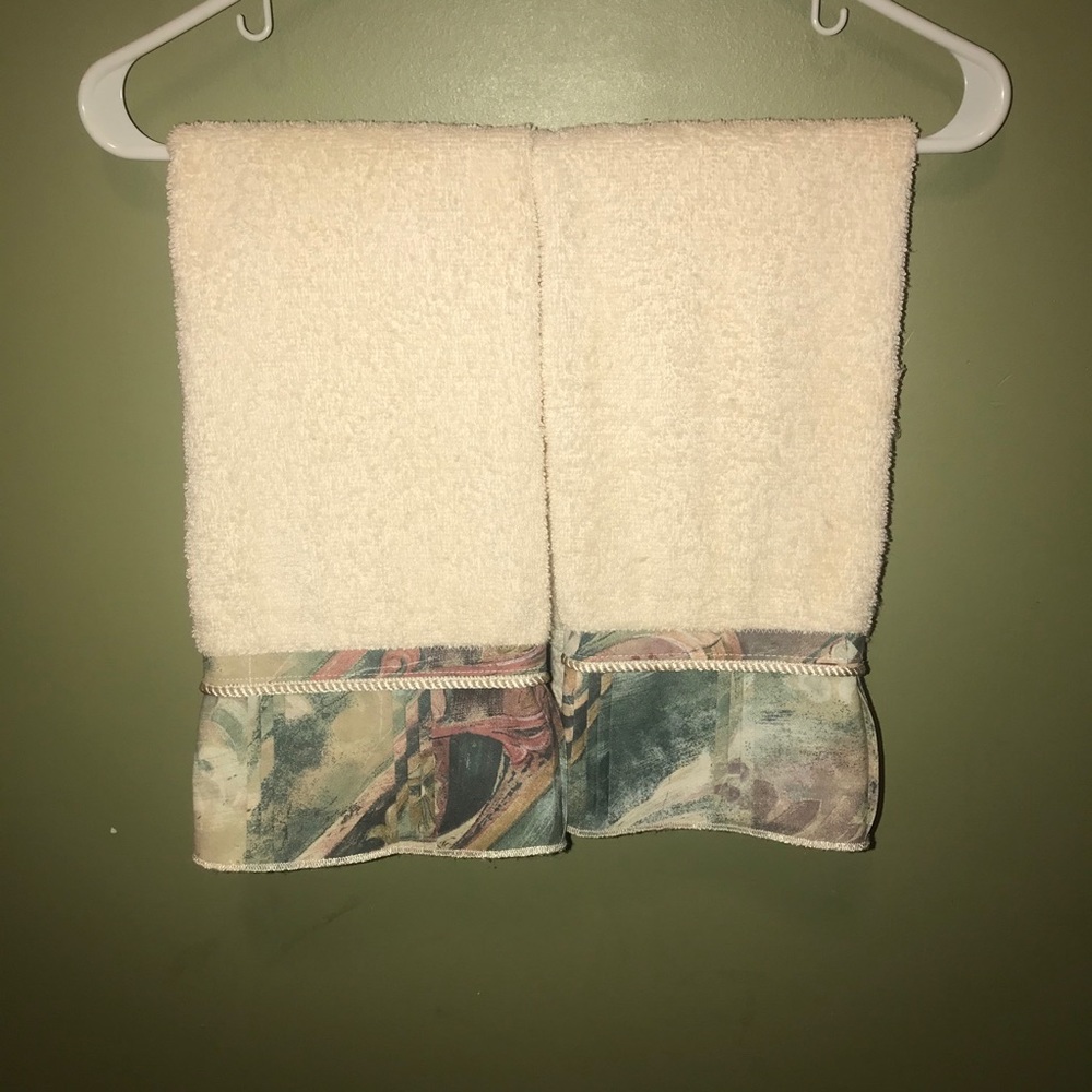 🌺Embroidered Cotton Towel Set 2 Hand Towel(s)